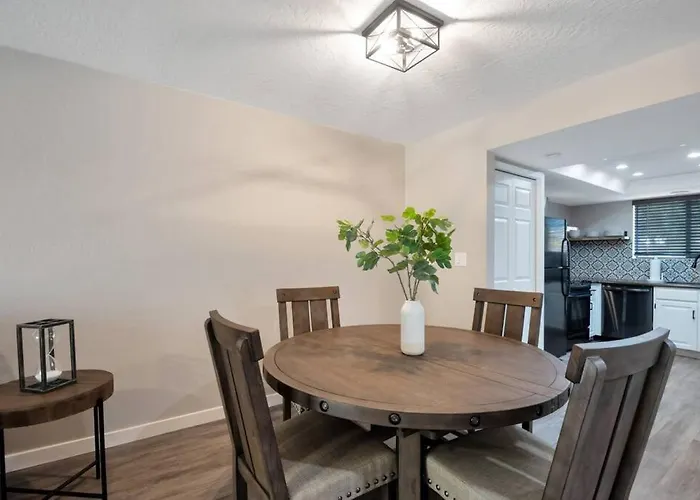 Heart Of Old Town Apartment